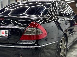 2005 Mercedes-Benz E-Класс 350 III (W211, S211), чёрный, 850000 рублей, вид 3
