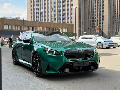 2025 BMW M5 VII (G90), зелёный, 21290000 рублей, вид 3