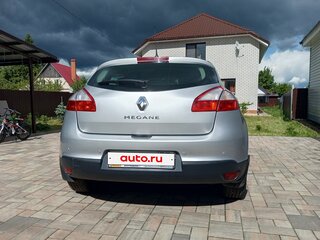 2011 Renault Megane III, серебристый, 1090000 рублей, вид 3
