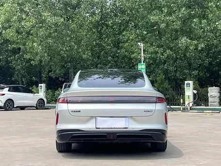 2026 Changan Qiyuan A06 28.39 kWh, серебристый, 2300000 рублей, вид 4