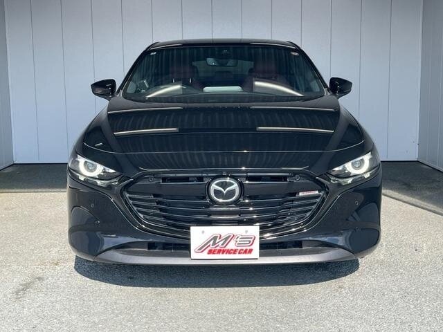 Открыть фотографии: Mazda 3 IV (BP)
