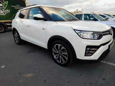 2022 SsangYong Tivoli I Рестайлинг, белый, 1890000 рублей, вид 2