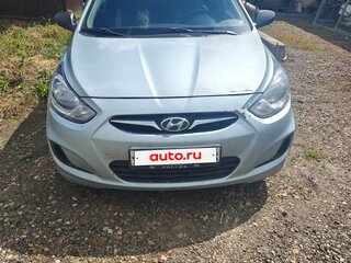 2012 Hyundai Solaris I, серый, 650000 рублей, вид 2