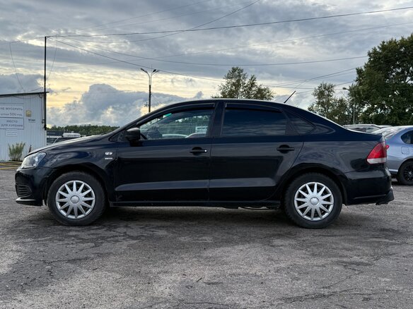 2013 Volkswagen Polo V, чёрный, 439999 рублей - вид 6