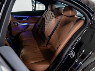 2025 Mercedes-Benz E-Класс 300 VI (W214, S214), чёрный, 9776000 рублей, вид 3
