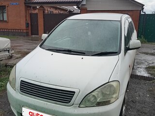 2002 Toyota Ipsum II (M20), белый, 710000 рублей, вид 1