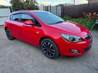 2012 Opel Astra J Рестайлинг, красный, 1200000 рублей, вид 5