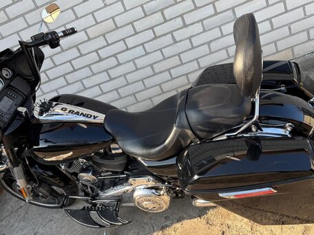 2018 Harley-Davidson Street Glide, чёрный, 1500000 рублей, вид 3