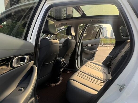 2026 Geely Galaxy E5 60.22 kWh, белый, 3450000 рублей - вид 21