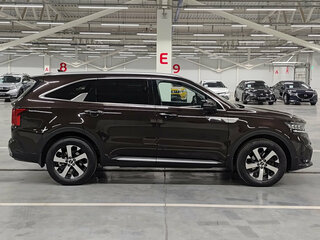 2022 Kia Sorento IV, коричневый, 3920000 рублей, вид 4
