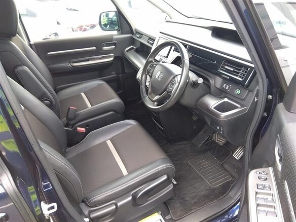 2021 Honda Stepwgn Spada V Рестайлинг, синий, 2265000 рублей - вид 7