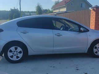 2019 Kia Cerato III Рестайлинг (Classic), серебристый, 1800000 рублей, вид 4