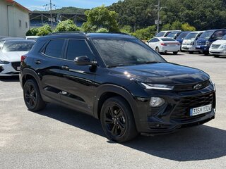 2022 Chevrolet TrailBlazer III, чёрный, 1786000 рублей, вид 3