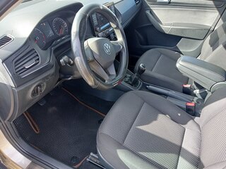 2021 Volkswagen Polo VI, коричневый, 1550000 рублей, вид 5