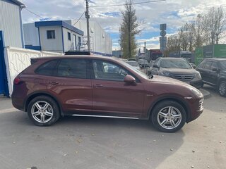 2011 Porsche Cayenne S Hybrid II (958), коричневый, 2190000 рублей, вид 3