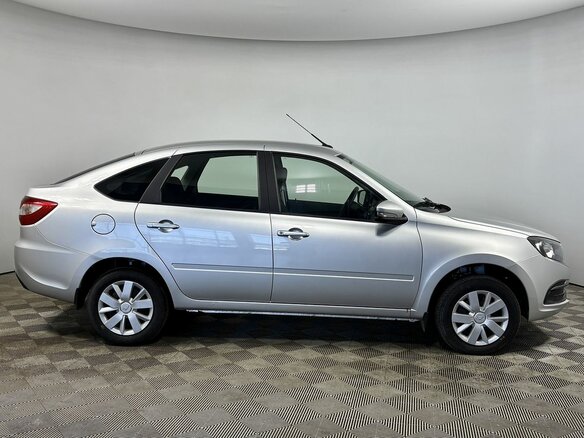 2026 Lada (ВАЗ) Granta I Рестайлинг, серебристый - вид 5