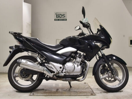 2013 Suzuki GSR 250, чёрный, 235000 рублей, вид 4