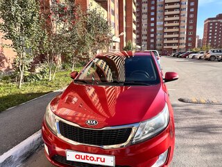 2013 Kia Rio 5-speed III, красный, 790000 рублей, вид 2