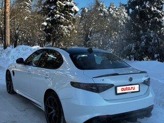 2019 Alfa Romeo Giulia II (952), белый, 3900000 рублей, вид 5