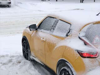 2014 Nissan Juke I Рестайлинг, жёлтый, 1750000 рублей, вид 4