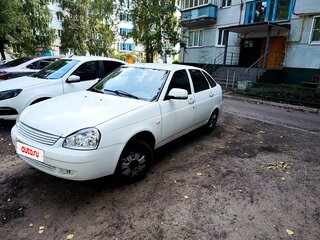2010 Lada (ВАЗ) Priora I, белый, 220000 рублей, вид 2