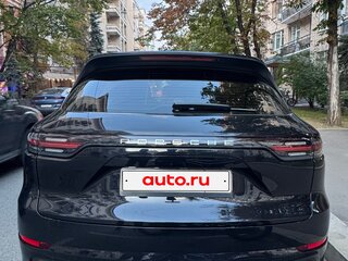 2019 Porsche Cayenne III, чёрный, 6600000 рублей, вид 3