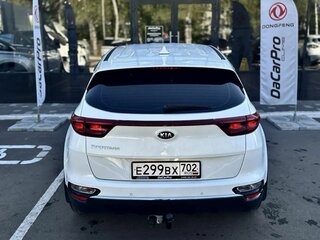 2020 Kia Sportage IV Рестайлинг, белый, 2200000 рублей, вид 5