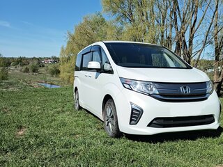 2015 Honda Stepwgn V, белый, 1700000 рублей, вид 2