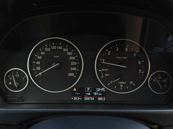 2014 BMW 3 серии 320i xDrive VI (F3x), чёрный, 1570000 рублей - вид 12