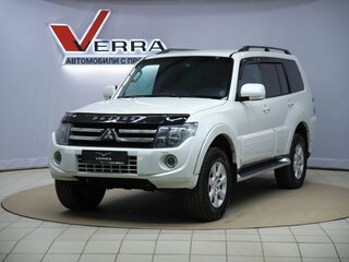 2013 Mitsubishi Pajero IV Рестайлинг 1, белый, 1990000 рублей, вид 1