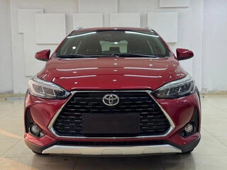 2022 Toyota Yaris L X XP150 Рестайлинг, красный, 1040000 рублей, вид 2