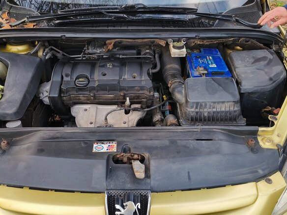 2002 Peugeot 307 I, золотистый, 250000 рублей - вид 10