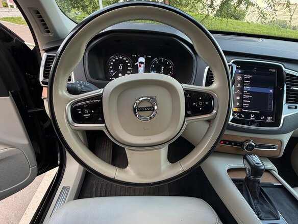 2022 Volvo XC90 II Рестайлинг 1, чёрный - вид 12