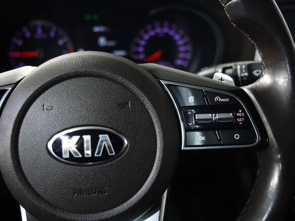2018 Kia Optima IV Рестайлинг, белый, 1689000 рублей - вид 11