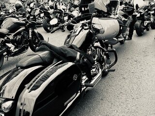 2021 Harley-Davidson Sport Glide, чёрный, 1850000 рублей, вид 3