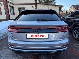 2020 Audi Q8 45 TDI I (4M), серый, 6800000 рублей, вид 3