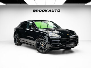 2026 Porsche Cayenne Coupé III Рестайлинг, чёрный, 19490000 рублей, вид 3