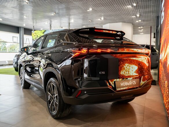 2026 Omoda C5 II, чёрный, 2629000 рублей - вид 4