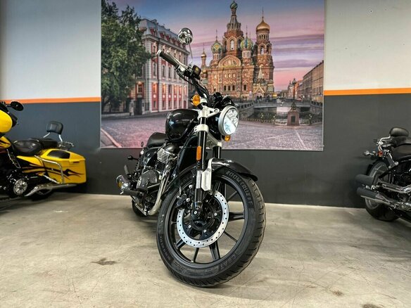 2025 Royal Enfield Super Meteor, чёрный, 755000 рублей - вид 11