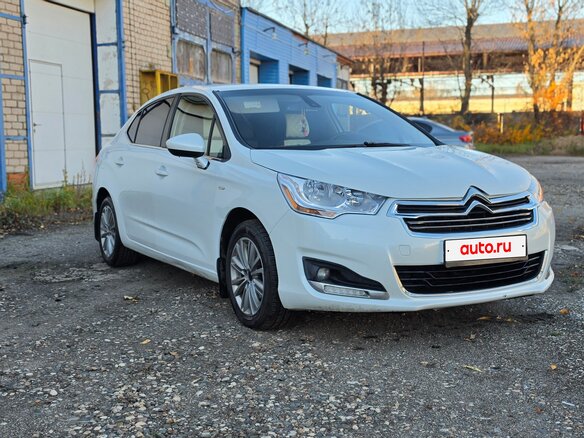 2013 Citroen C4 II, белый, 580000 рублей
