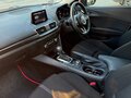 2016 Mazda Axela III Рестайлинг, красный, 1500000 рублей - вид 8