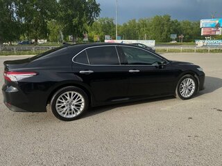 2019 Toyota Camry VIII (XV70), чёрный, 2500000 рублей, вид 3
