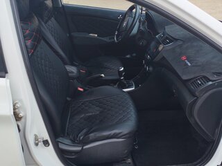 2013 Hyundai Solaris I, белый, 950000 рублей, вид 2