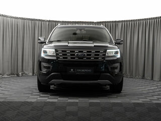 2017 Ford Explorer V Рестайлинг, чёрный, 2900000 рублей, вид 3