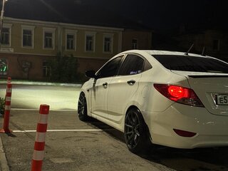 2012 Hyundai Solaris I, белый, 530000 рублей, вид 5