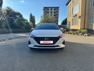 2021 Hyundai Solaris II Рестайлинг, белый, 1890000 рублей, вид 2