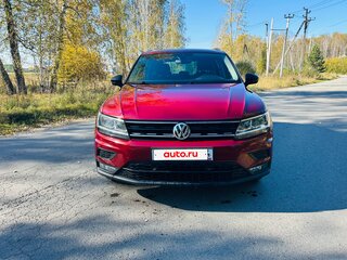 2020 Volkswagen Tiguan II, красный, 2300000 рублей, вид 2