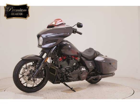 2026 Harley-Davidson CVO Street Glide ST, серый - вид 3