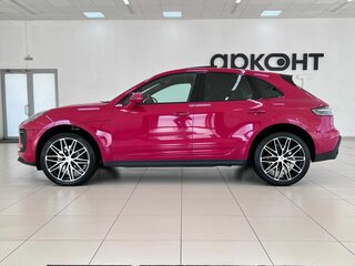 2022 Porsche Macan I Рестайлинг 2, красный, 6900000 рублей, вид 5