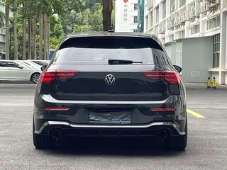 2022 Volkswagen Golf VIII, чёрный, 1790900 рублей, вид 5